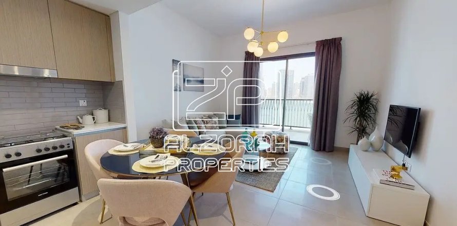 Квартира в CRYSTAL RESIDENCES в Maryam Island, Шарджа, ОАЭ 3 спальни, 157м2 № 734087