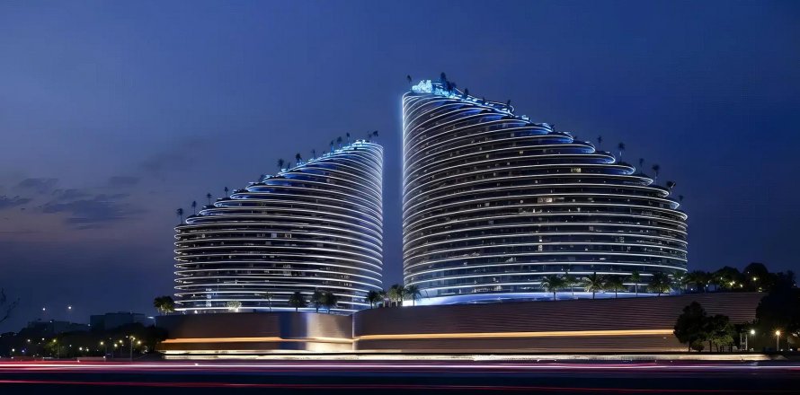 Commercial property in Dubai, UAE 69 sq.m. № 693603