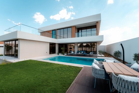 Villa in Sharjah, UAE 5 bedrooms, 520 sq.m. № 583193 - photo 4