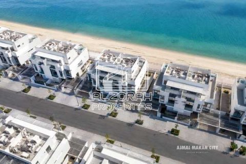 Sharjah Waterfront City, UAE의 판매용 빌라 침실 4개, 258제곱미터 번호 760722 - 사진 4