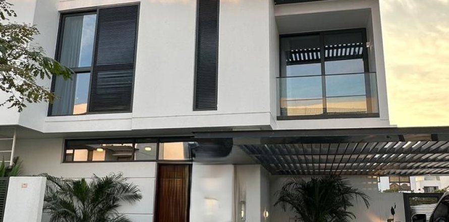 شقة في Sharjah Waterfront City، الشارقة 5 غرفة نوم ، 352.94 متر مربع . ر قم 753233