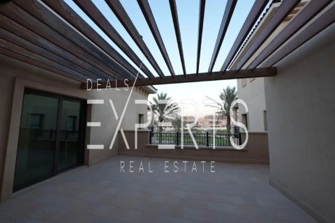 Villa till försäljning i Saadiyat Island, Abu Dhabi, UAE 4 sovrum, 971 kvm Nr. 760480 - fotografi 16