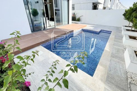 Βίλα σε Hamriyah Free Zone, Sharjah, ΗΑΕ 5 υπνοδωμάτια, 352.94 τ.μ. Αρ. 705140 - φωτογραφία 17