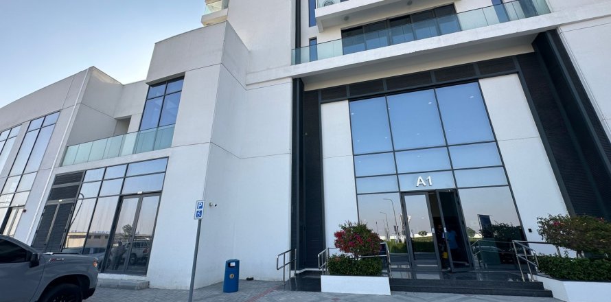 Квартира в BLUE BAY WALK в Hamriyah Free Zone, Шарджа, ОАЭ 2 комнаты, 149.48м2 № 753232