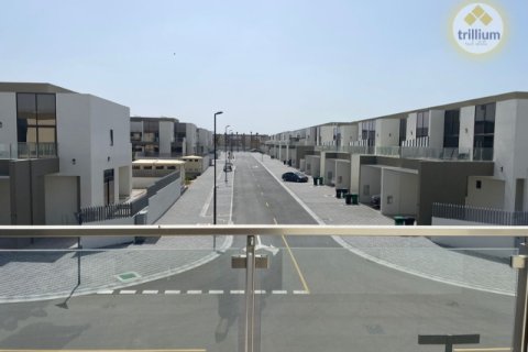 Купить виллу в Мохаммед Бин Рашид Сити, Дубай, ОАЭ 5 комнат, 293м2, № 687941 - фото 2