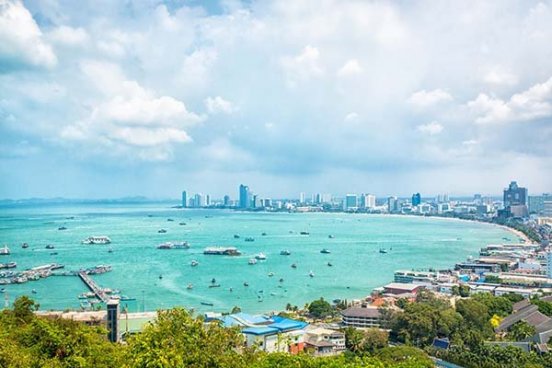 Buying Foreign Property for Relocation: Choosing Between Thailand and the UAE