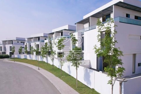 Βίλα σε Hamriyah Free Zone, Sharjah, ΗΑΕ 5 υπνοδωμάτια, 352.94 τ.μ. Αρ. 705140 - φωτογραφία 22