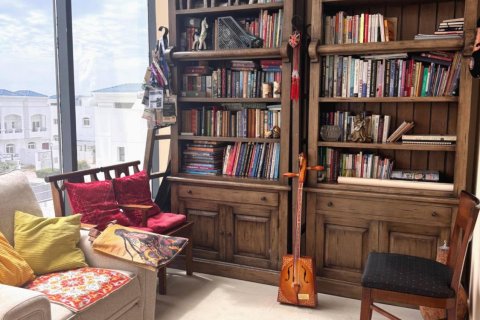 Vila di Sharjah, UAE 4 bilik tidur, 257 meter persegi № 705125 - foto 18