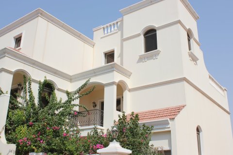 Rumah bandar di Al Hamra Village, Ras Al Khaimah, UAE 4 bilik tidur, 253 meter persegi № 752235