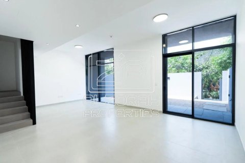 Tilal City, Sharjah, UAE의 판매용 타운하우스 침실 4개, 169제곱미터 번호 760640 - 사진 3