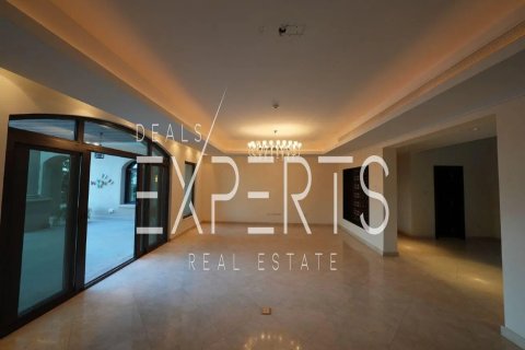 Villa till försäljning i Saadiyat Island, Abu Dhabi, UAE 4 sovrum, 971 kvm Nr. 760480 - fotografi 5