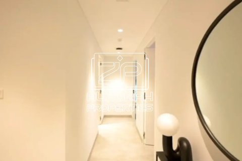 Apartment til salg i Aljada, Sharjah, UAE 2 soveværelser, 107.67 kvm № 705118 - foto 11