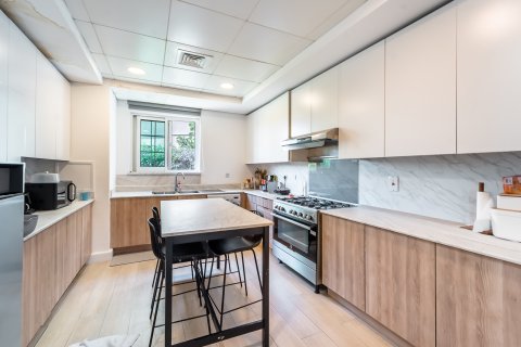 Vila u gradu Jumeirah Islands, Dubai, UAE 4 spavaće sobe, 488 m2 Br. 734117 - Slika 9