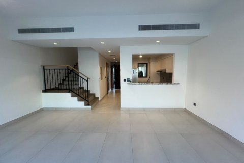 Řadový dům v Golf City, Dubai, SAE 4 ložnice, 144 m² Č.: 734114