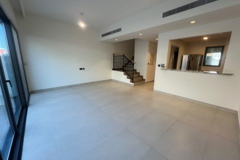 Shtëpi në qytet në Golf City, Dubai, Emiratet e Bashkuara Arabe 4 dhoma gjumi, 144 m2. № 734114 - Foto 4