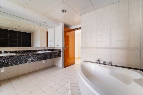 Villa à vendre à  Jumeirah Islands, Dubai, EAU 4 chambres, 497 m2 № 734116 - photo 10