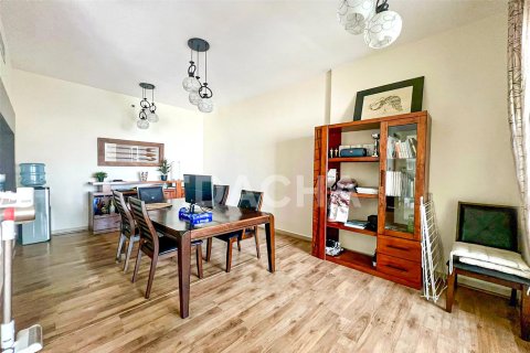 Apartament në The Views, Dubai, Emiratet e Bashkuara Arabe 2 dhoma gjumi, 135 m2. № 707200 - Foto 5