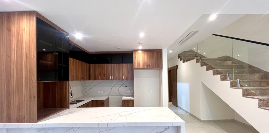 Villa in Al Furjan, Dubai, VAE: 4 Schlafzimmer, 169.83 m2 Nr. 749562