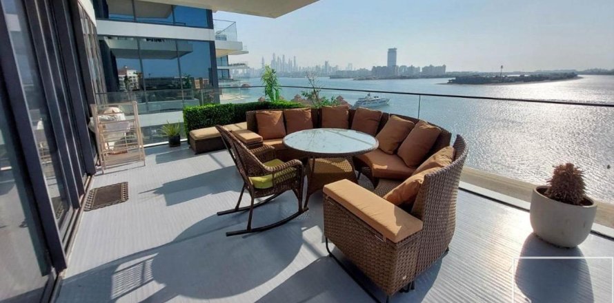 Apartamento en Palm Jumeirah, Dubai, EAU 3 dormitorios, 268 m² № 646398