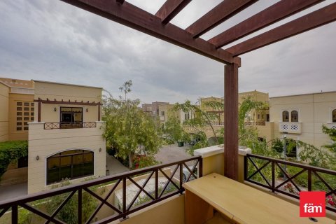 Townhouse in Dubai, UAE 4 bedrooms, 380.7 sq.m. № 591131 - photo 12