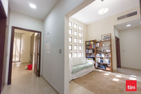 Townhouse in Dubai, UAE 4 bedrooms, 380.7 sq.m. № 591131 - photo 4