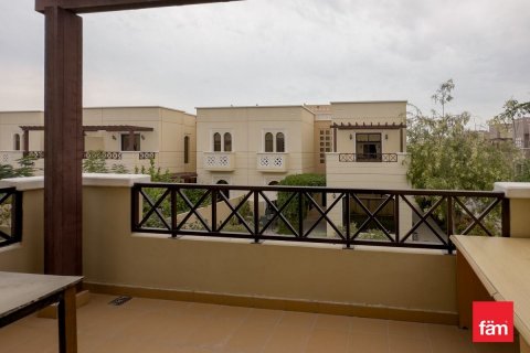 Townhouse in Dubai, UAE 4 bedrooms, 380.7 sq.m. № 591131 - photo 7