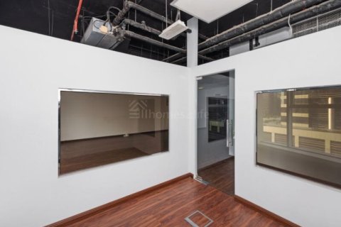 Business Bay、Dubai、UAE にあるオフィスの賃貸物件 75 m2、No680056 - 写真 14