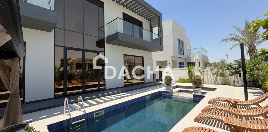 Vilă în Al Furjan, Dubai, EAU 5 dormitoare, 594 mp.  №720475