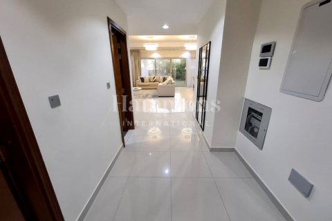 Jumeirah Village Circle, Dubai, BAE’de kiralık вилла 3 yatak odası, 225.94009600 m&sup2; No 583820 - fotoğraf 1