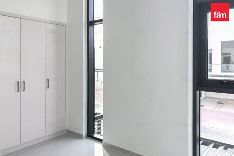 Villetta a schiera in affitto a Dubai, EAU 3 camere da letto, 202.7 mq. № 694236 - foto 5