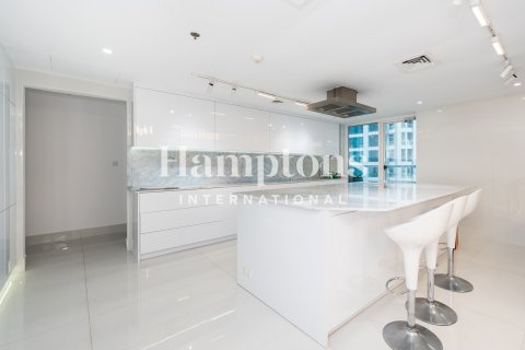 Dubai Marina, Dubai, UAE의 임대용 아파트 침실 3개, 360.46364000제곱미터 번호 709507 - 사진 9