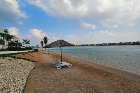 Māja Mina Al Arab, Ras Al Khaimahjā, AAE 3 istabas, 288 m2 Nr. 656074 - attēls 4