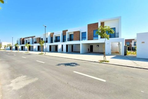 Māja Mina Al Arab, Ras Al Khaimahjā, AAE 3 istabas, 288 m2 Nr. 656074 - attēls 1