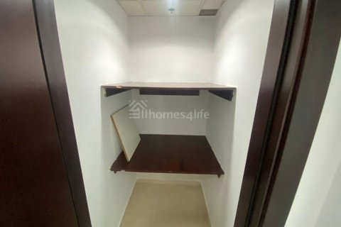 Apartment in Jumeirah Lake Towers, Dubai, UAE 2 bedrooms, 125 sq.m. № 722188 - photo 11