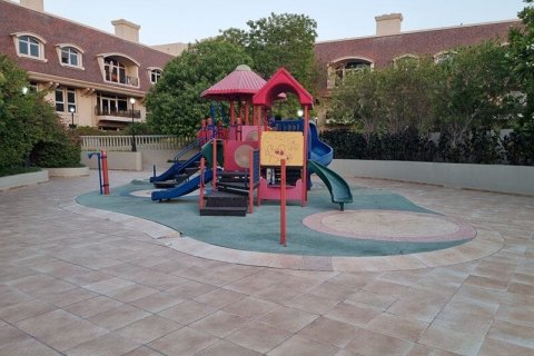 Üürile anda korter asukohaga Mirdif, Dubai, AÜE: 2 magamistoaga, 143 m² Nr 722189 - pilt 30