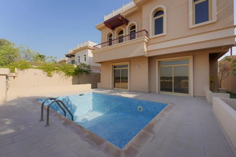 Commercial property in Al Raha Golf Gardens, Abu Dhabi, UAE 4 bedrooms, 522 sq.m. № 594302 - photo 3