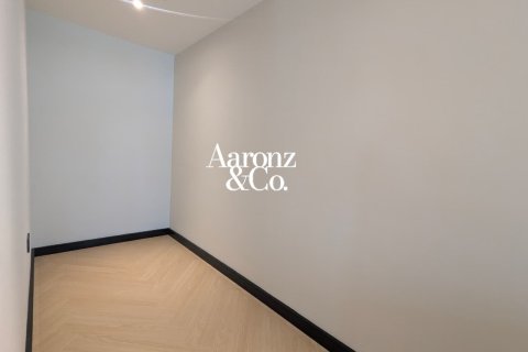 Γραφείο σε Jumeirah Lake Towers, Dubai, ΗΑΕ 90 τ.μ. Αρ. 741564 - φωτογραφία 13