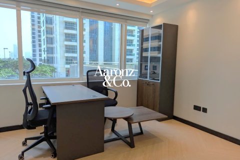 Γραφείο σε Jumeirah Lake Towers, Dubai, ΗΑΕ 90 τ.μ. Αρ. 741564 - φωτογραφία 12