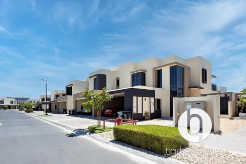 Dubai Hills Estate, UAE의 빌라 침실 4개, 229제곱미터 번호 741565