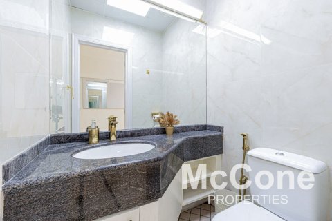 Apartment til salg i Dubai Marina, Dubai, UAE 1 soveværelse, 62.99 kvm № 587031 - foto 18