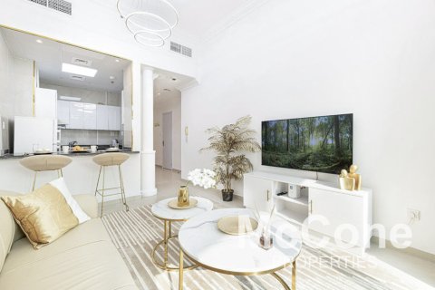 Apartment til salg i Dubai Marina, Dubai, UAE 1 soveværelse, 62.99 kvm № 587031 - foto 1