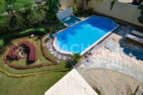 Vilë në Meadows, Dubai, Emiratet e Bashkuara Arabe 5 dhoma gjumi, 570 m2. № 717724 - Foto 20