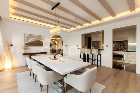 Vilë në Dubai Land, Emiratet e Bashkuara Arabe 4 dhoma gjumi, 640 m2. № 717728 - Foto 4