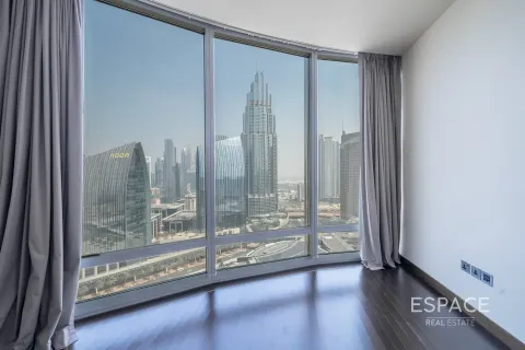 Appartement te koop in Downtown Dubai (Downtown Burj Dubai), Dubai, VAE 2 slaapkamers, 152 vr.m., nr 661361 - foto 2