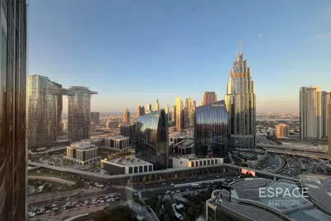 Apartamento para arrendamento em Downtown Dubai (Downtown Burj Dubai), Dubai, EAU 2 quartos, 152 m2 № 661366 - foto 1