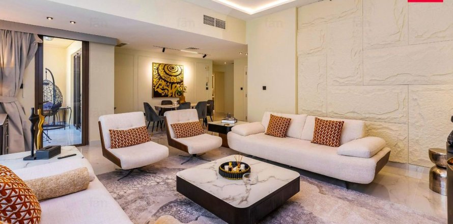 Apartment i Dubai, UAE 2 soveværelser, 120.3 kvm № 704008