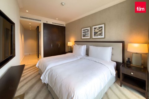 Apartment til leje i Downtown Dubai (Downtown Burj Dubai), Dubai, UAE 3 soveværelser, 207.8 kvm № 691365 - foto 16