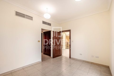 Villa zur Miete in Dubai Sports City, Dubai, VAE 5 Schlafzimmer, 541.9 m2 Nr. 757347 - Foto 12