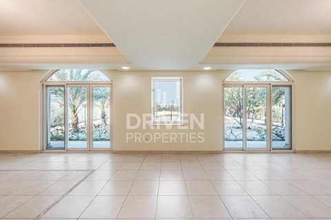 Villa zur Miete in Dubai Sports City, Dubai, VAE 5 Schlafzimmer, 541.9 m2 Nr. 757347 - Foto 4