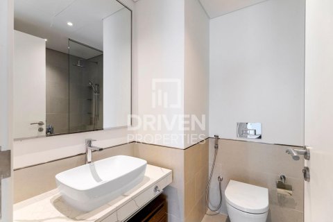 Apartment in Umm Suqeim, Dubai, UAE 2 bedrooms, 120.31 sq.m. № 757346 - photo 16
